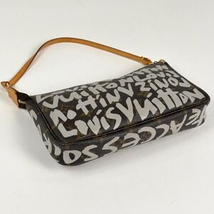 Louis Vuitton Pochette Accessoires