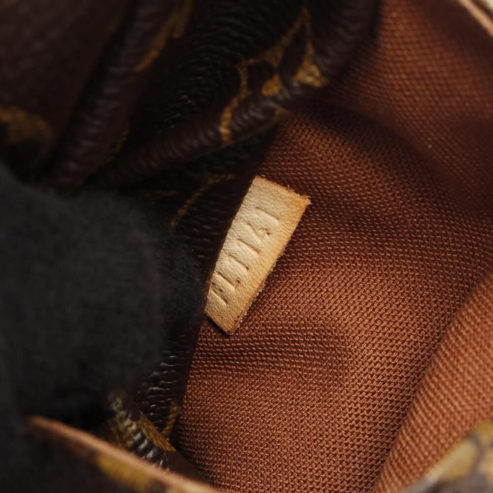 Louis Vuitton Totally