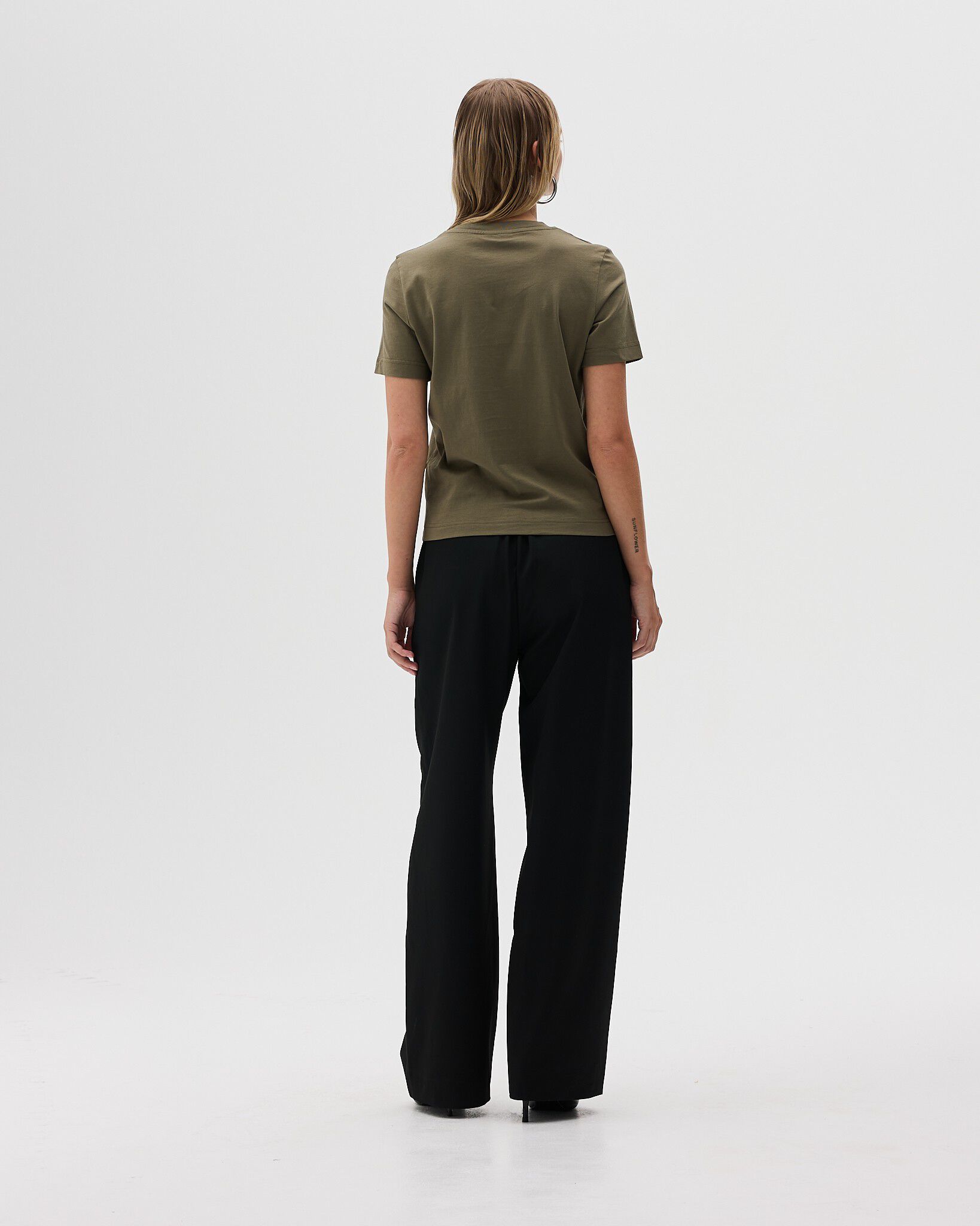 Classic Fit T-shirt Women