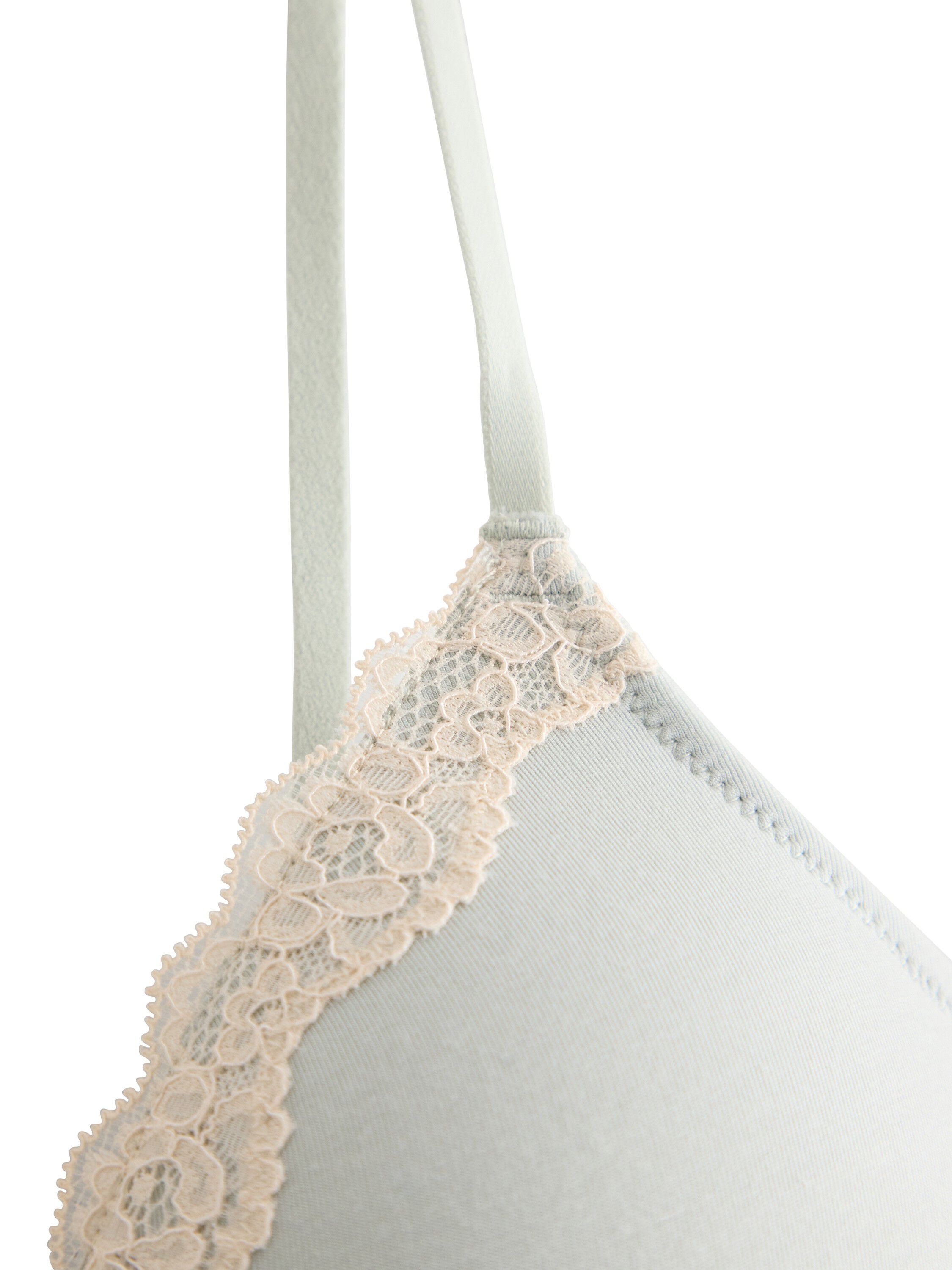 Myk, vattert bh med lett formpresse