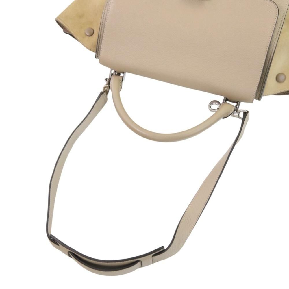 C&eacute;line Trapeze