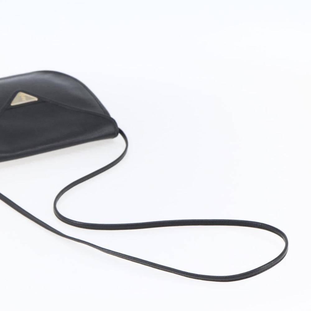 Yves Saint Laurent Shoulder Bag