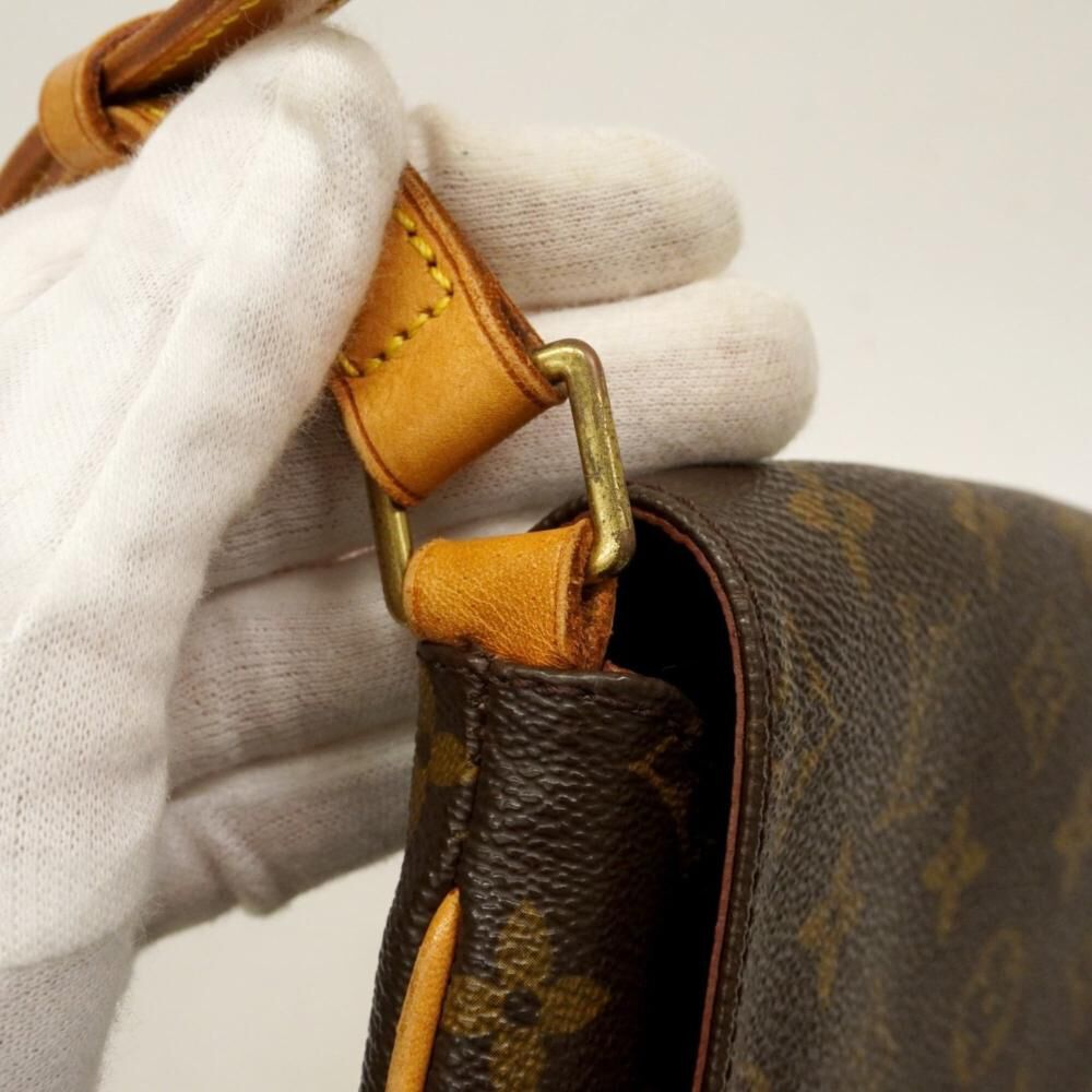 Louis Vuitton Shoulder Bags