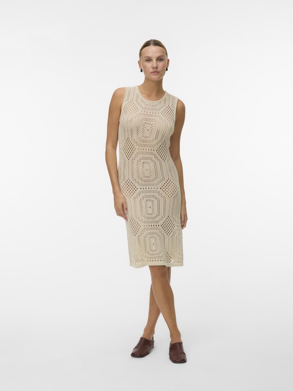 AWBAYLEE SL O-NECK SHORT CROCHET DR