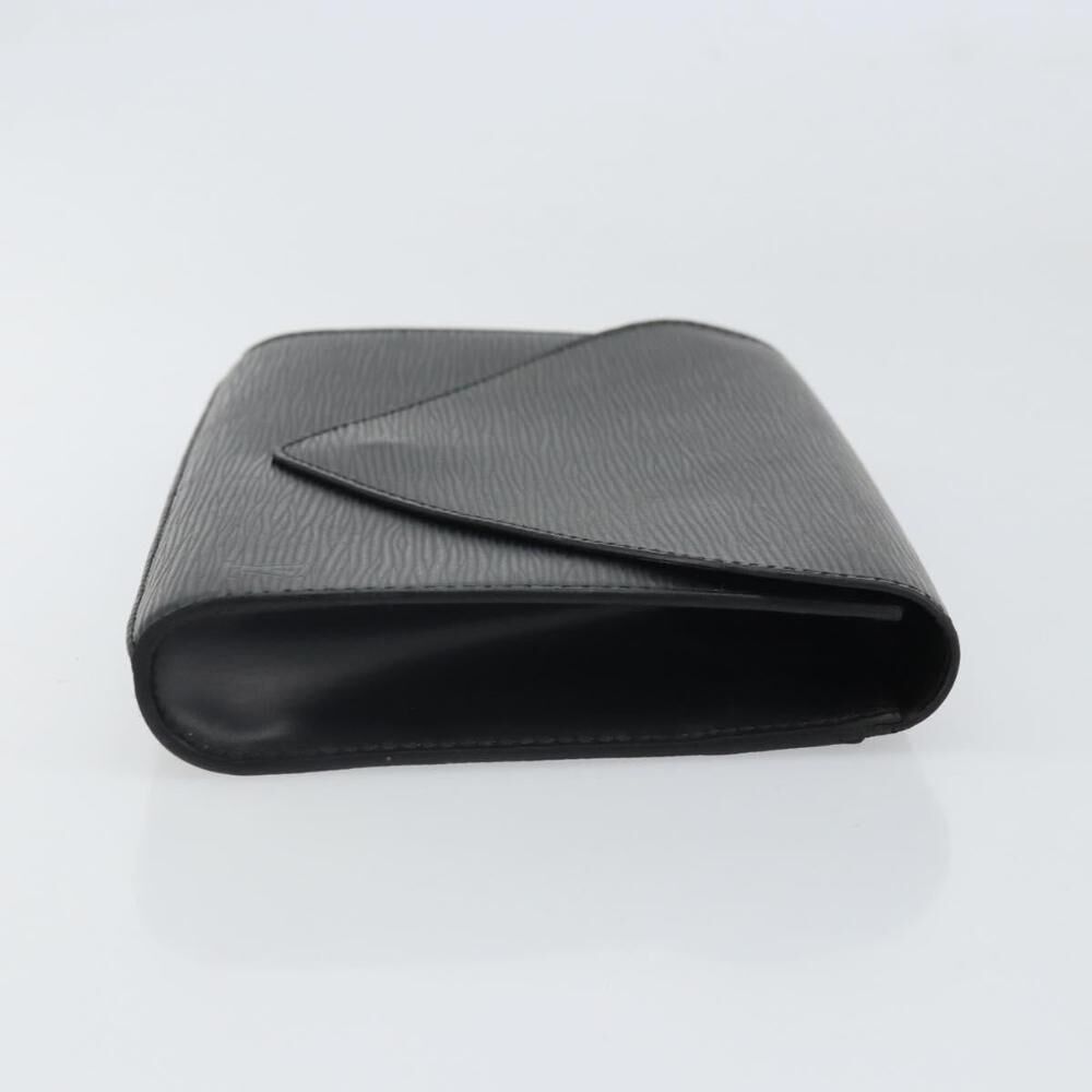Louis Vuitton Clutch
