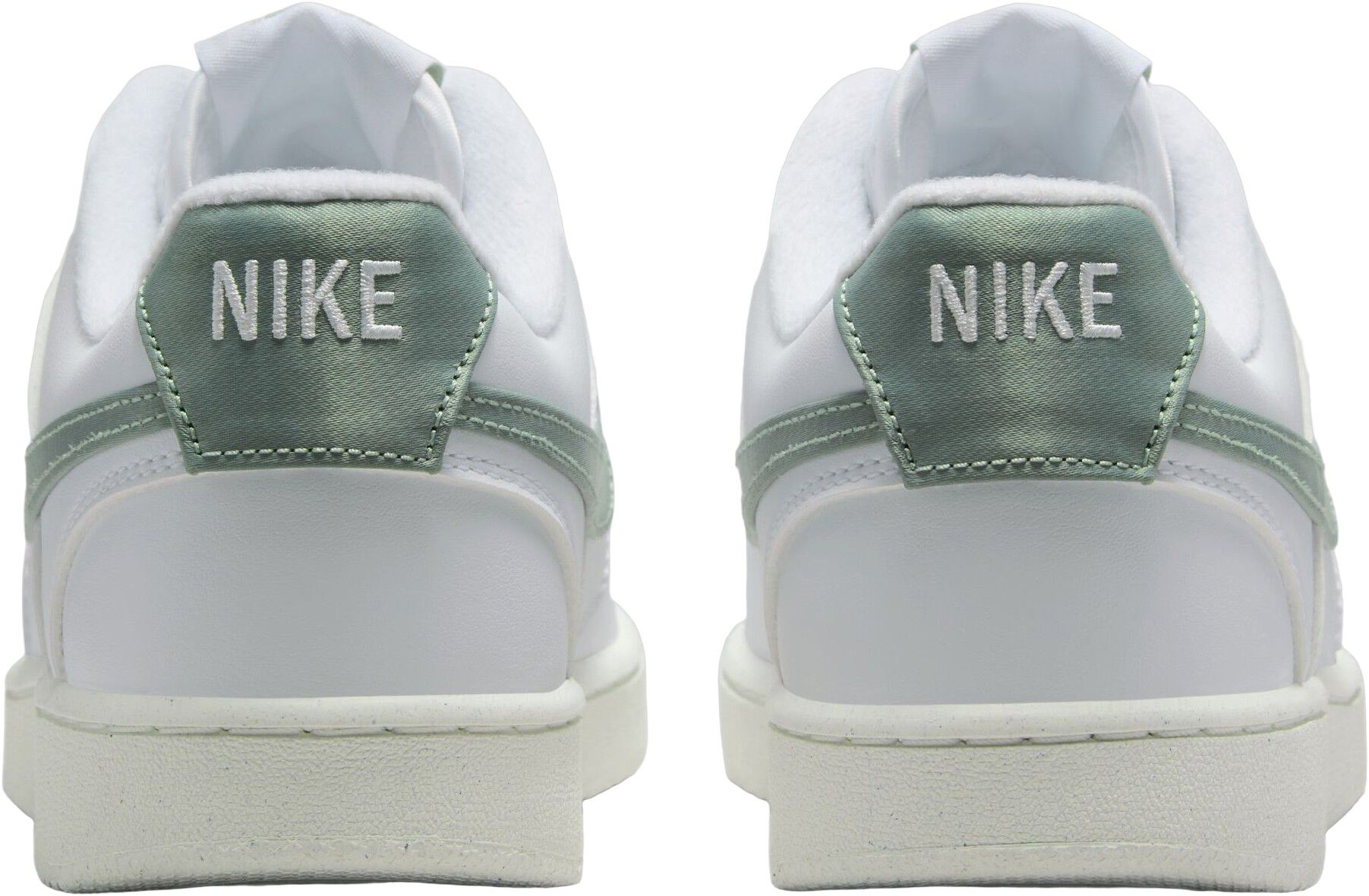Court Vision Low Sneakers