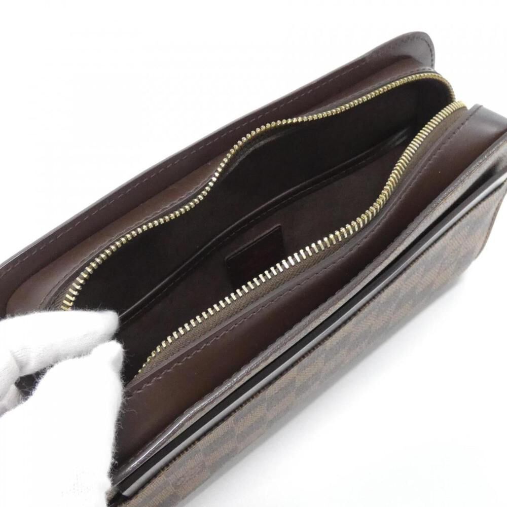 Louis Vuitton Clutch