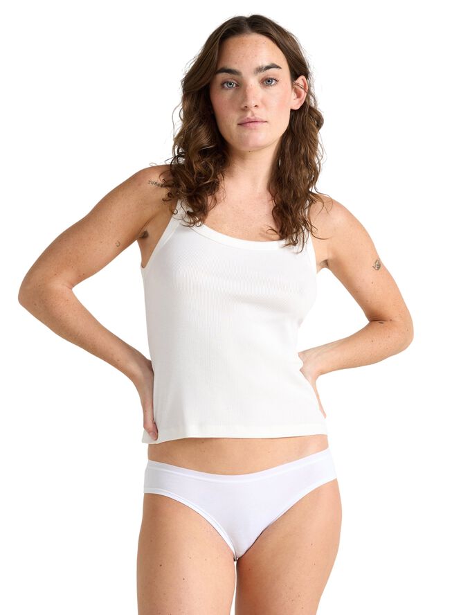 Bikinitrusser med lav talje