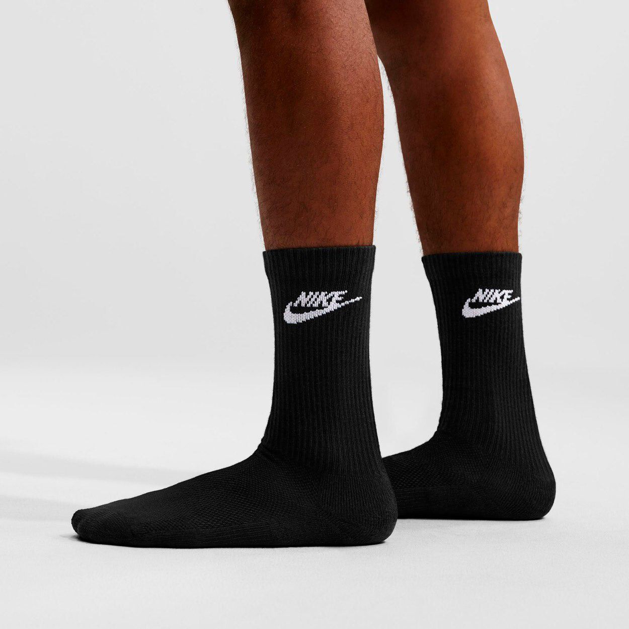 NIKE EVERYDAY ELEVATED CREW SO