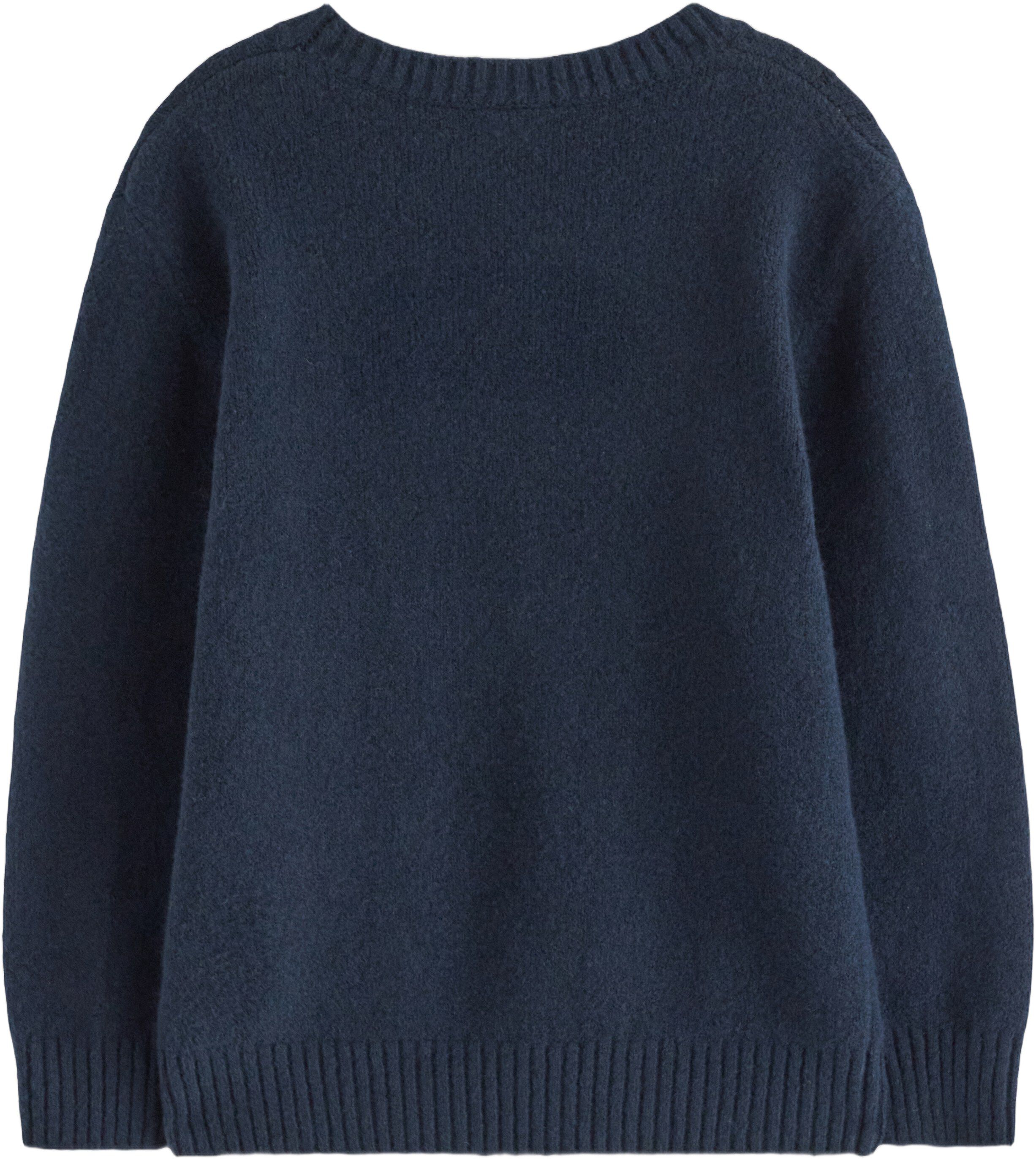 Sweater knitted cable