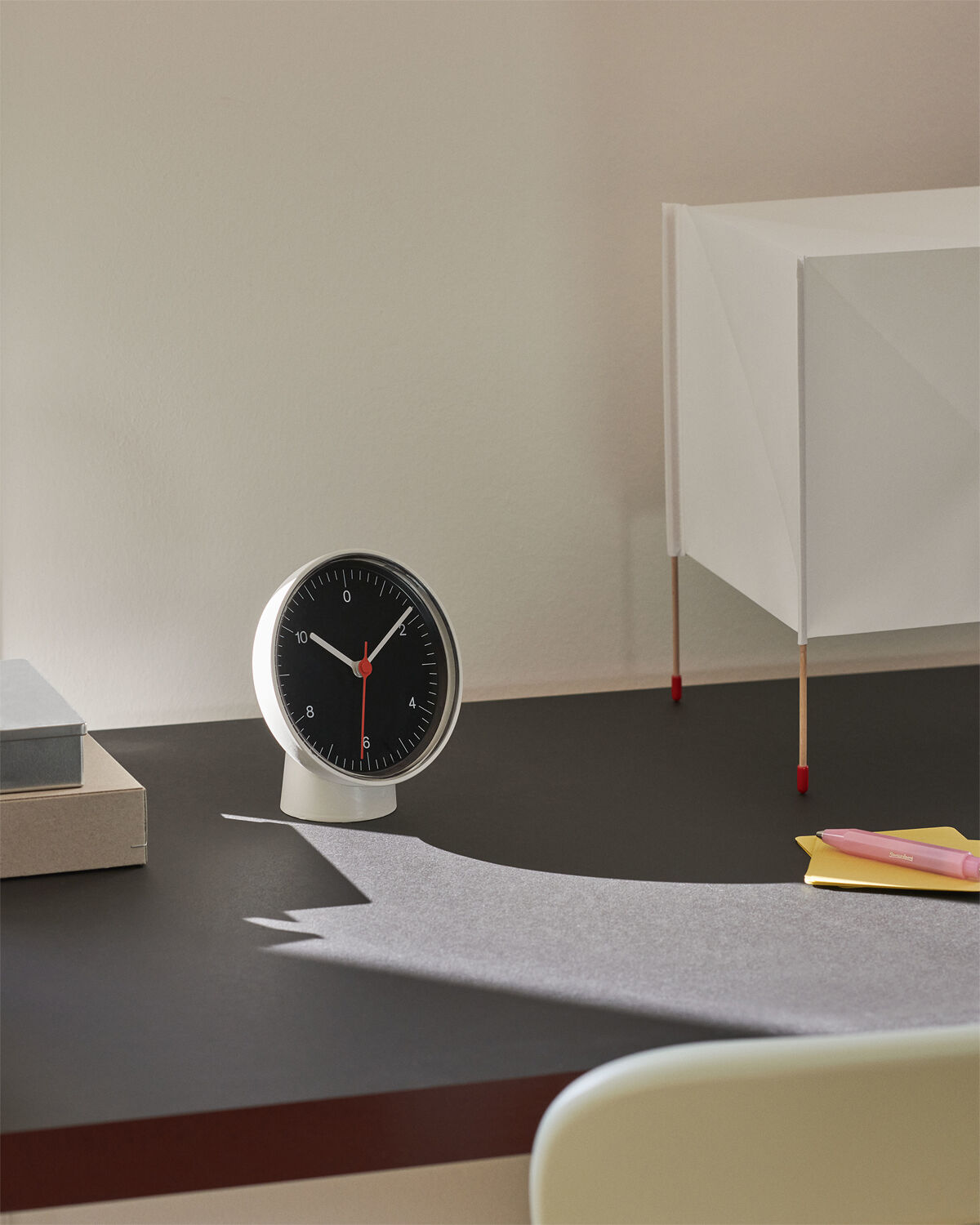 Table Clock-White_