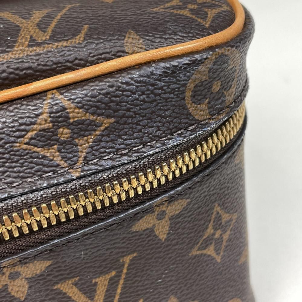 Louis Vuitton Trousse Makeup