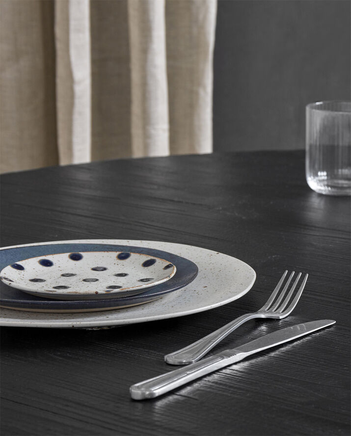 GRAINY saucer/cake plate, sand/dark blue