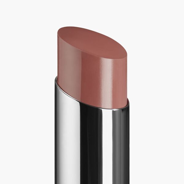 Hydrating And Plumping Lipstick. Intense, Long-Lasting Colour And Shin