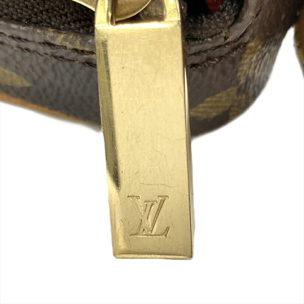 Louis Vuitton Shoulder Bags