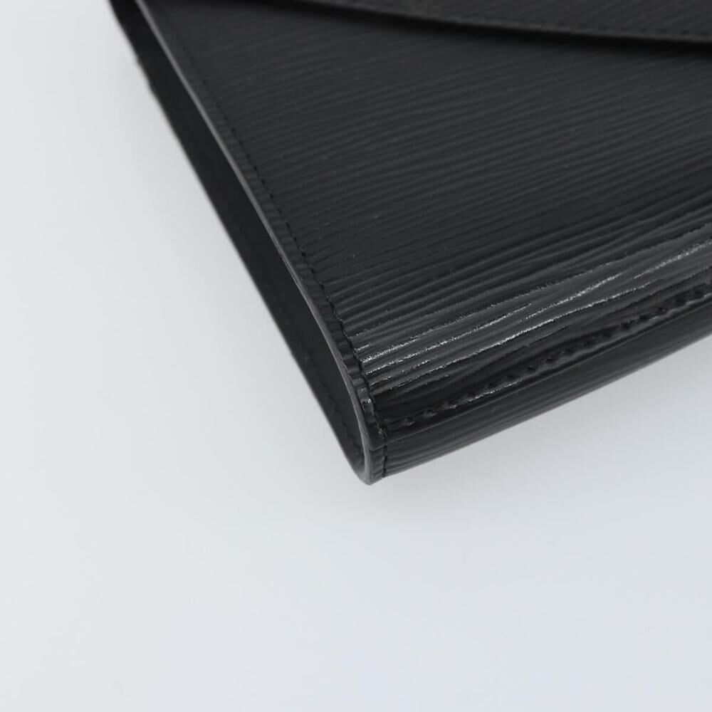 Louis Vuitton Clutch