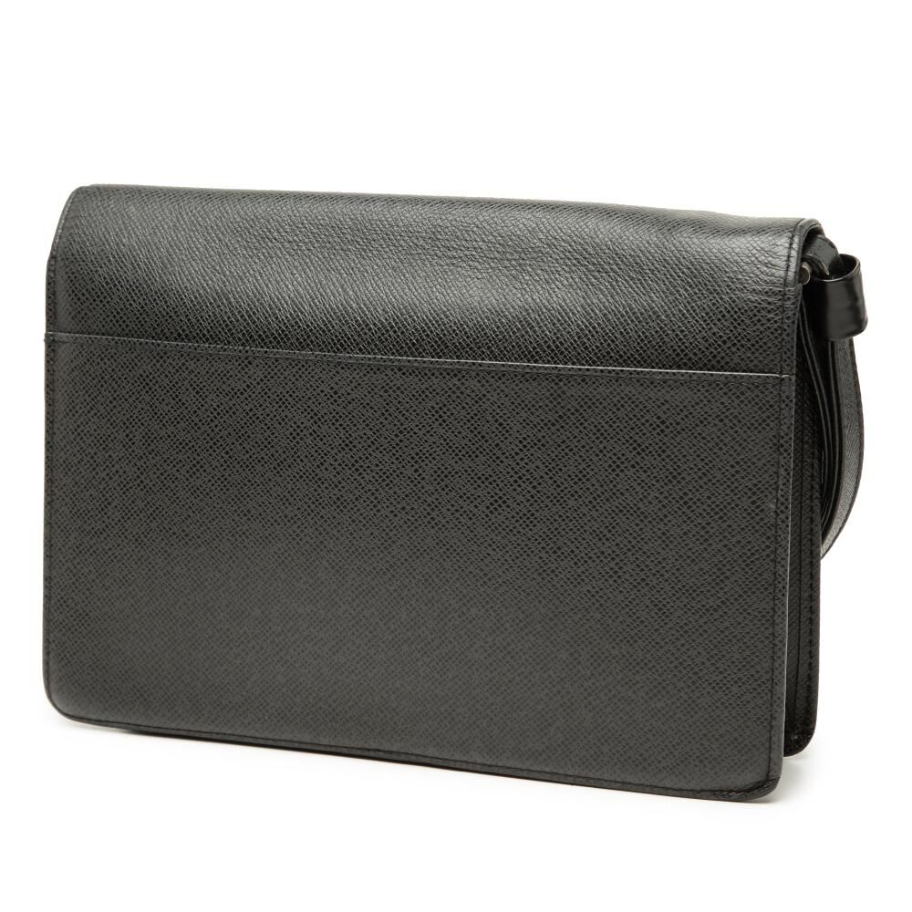 Louis Vuitton Clutch