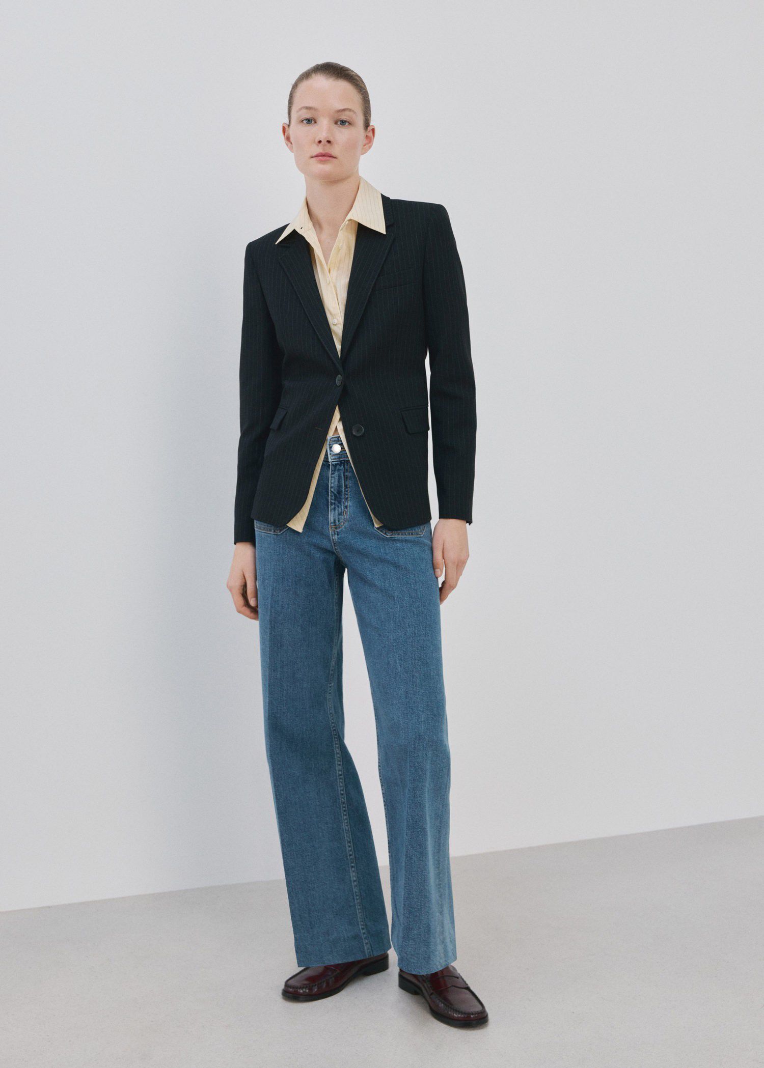 Wide leg jeans with pockets