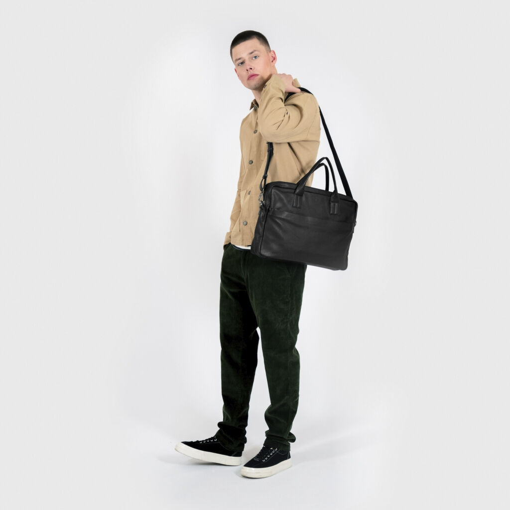 stillDamon Brief 2 Room