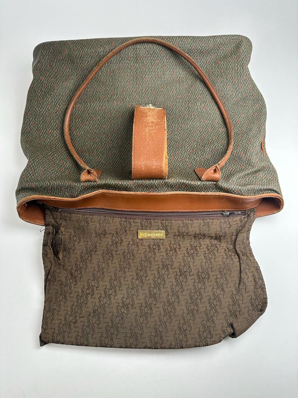 Yves Saint Laurent Tote