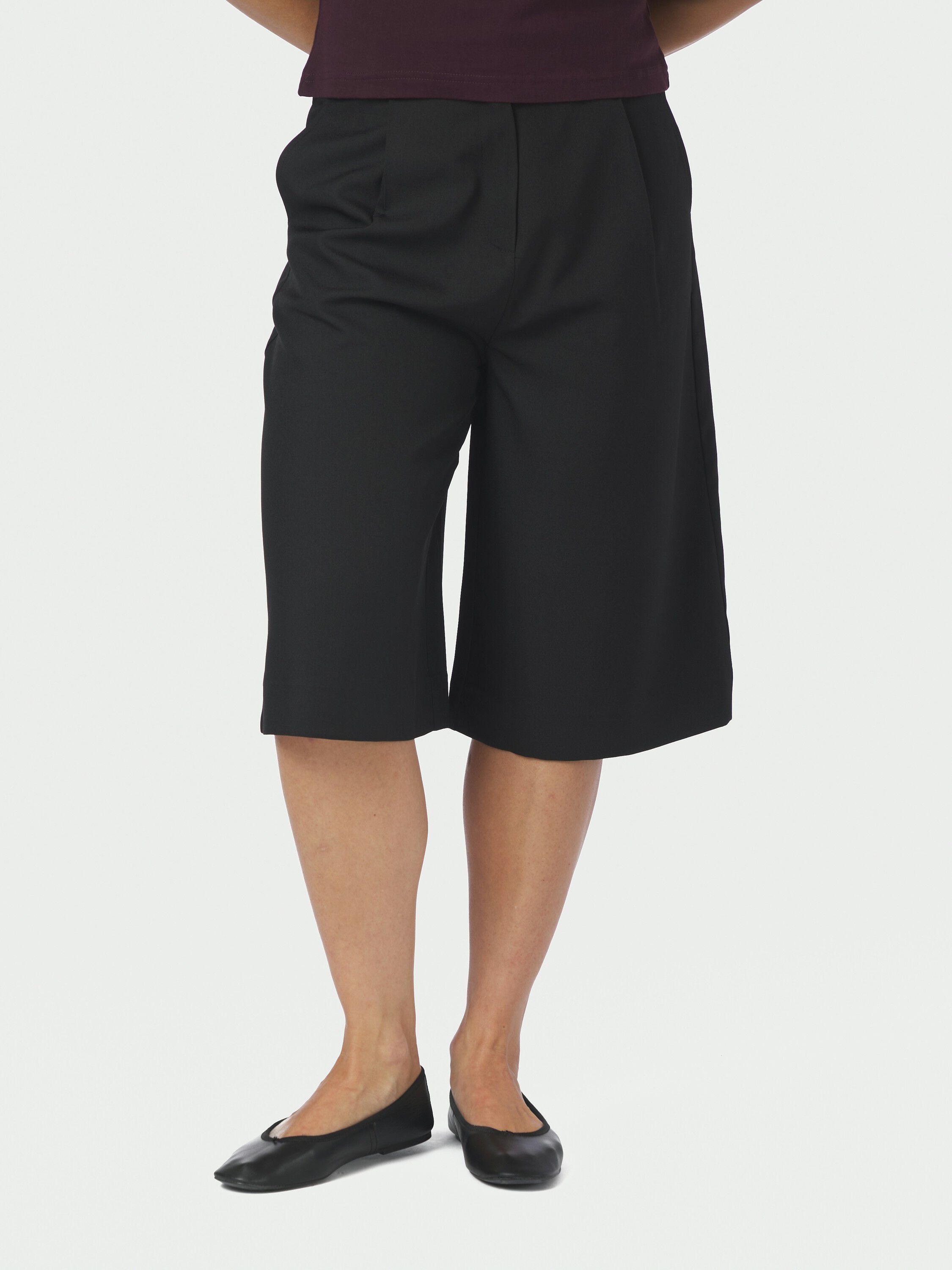 Rima Solid Shorts