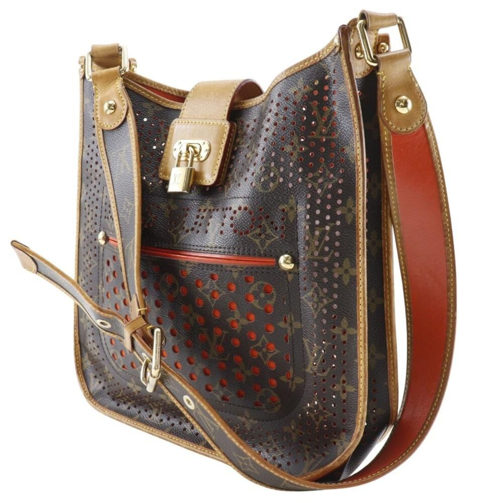 Louis Vuitton Shoulder Bags