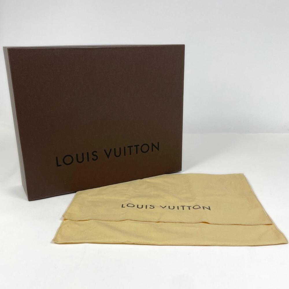 Louis Vuitton Menilmontant