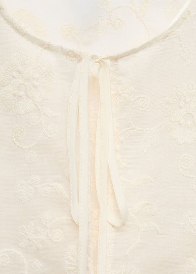 BLOUSE. -- VIVIENNE