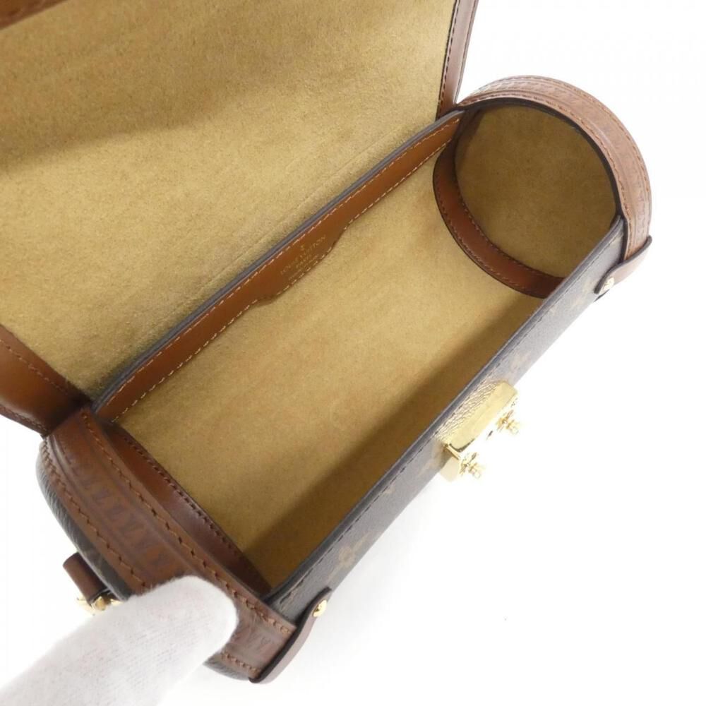 Louis Vuitton Shoulder Bags