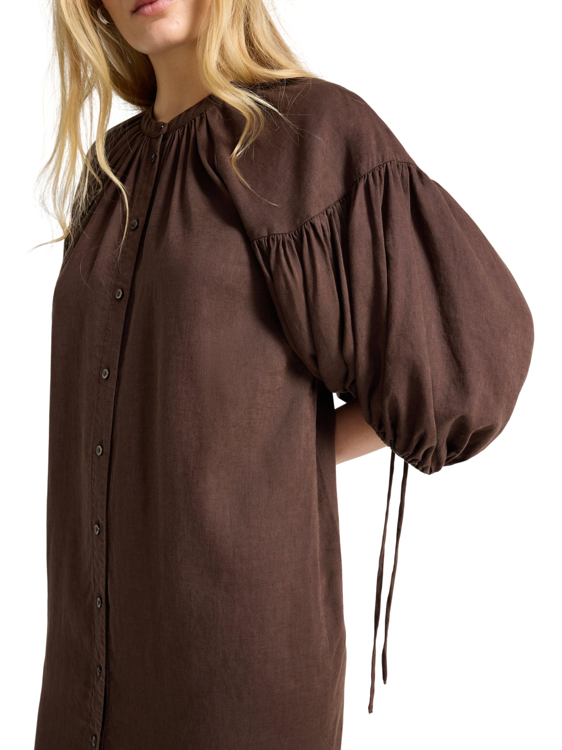 Midi dress with short puff sleeves