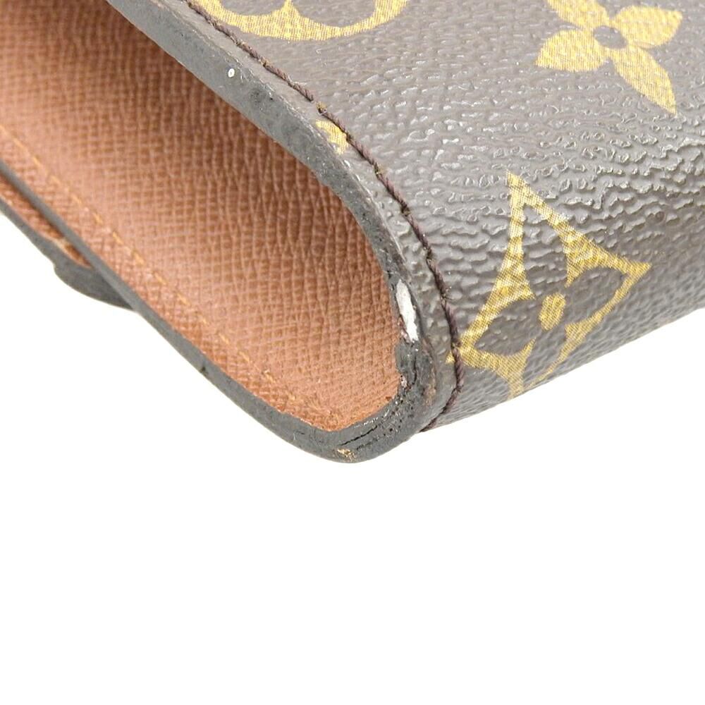 Louis Vuitton Clutch