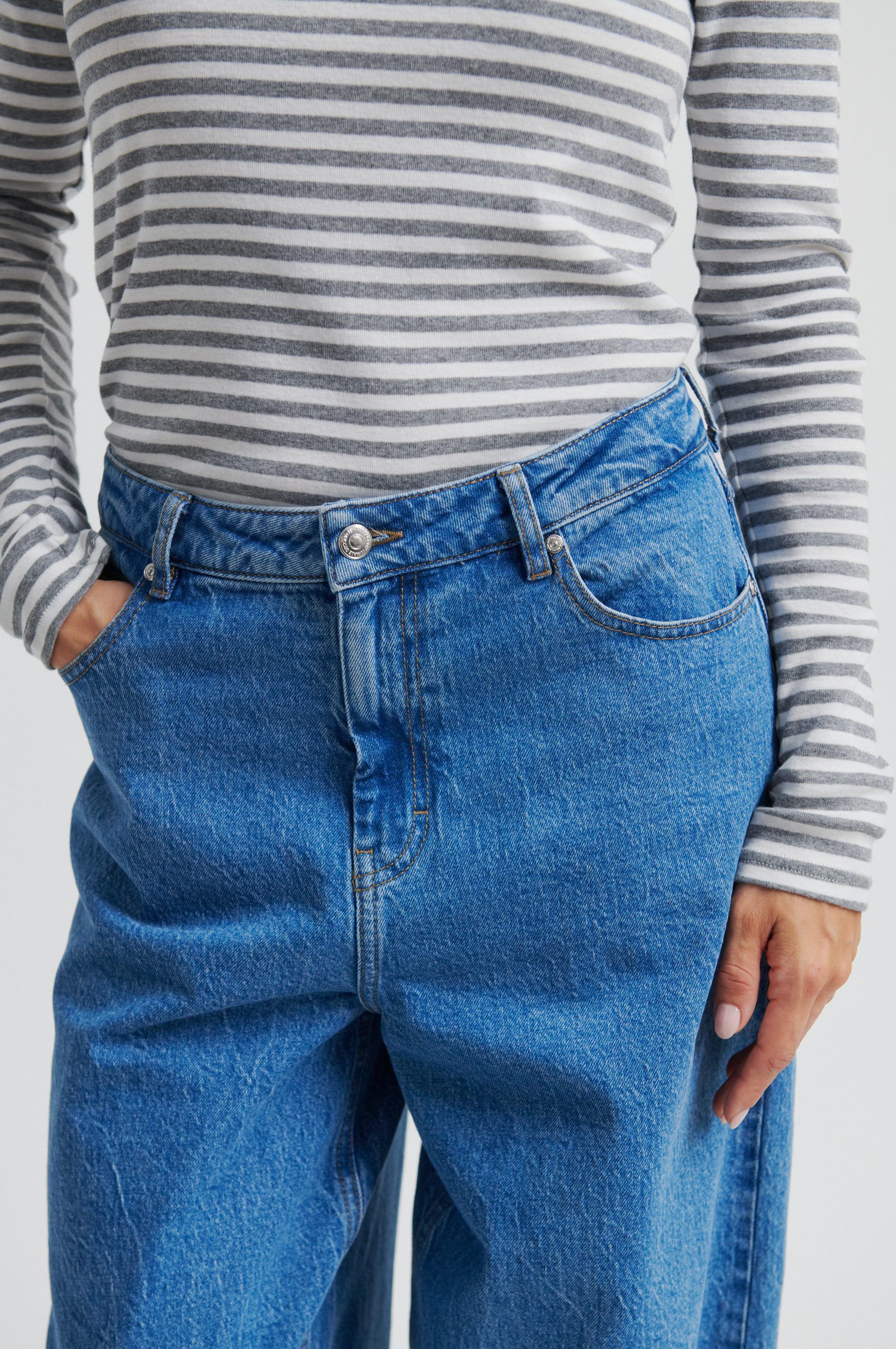 Belton Barrel Denim Jeans