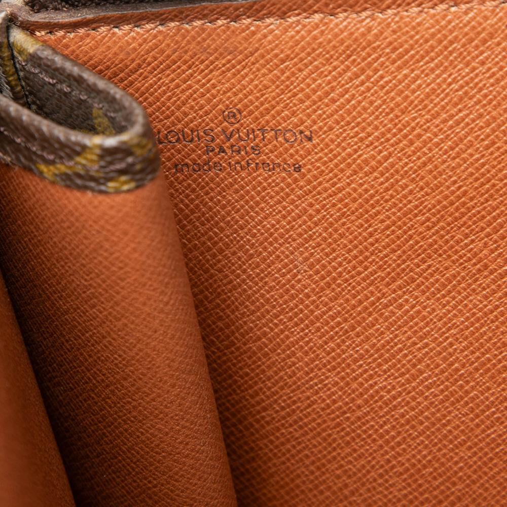 Louis Vuitton Poche Documents
