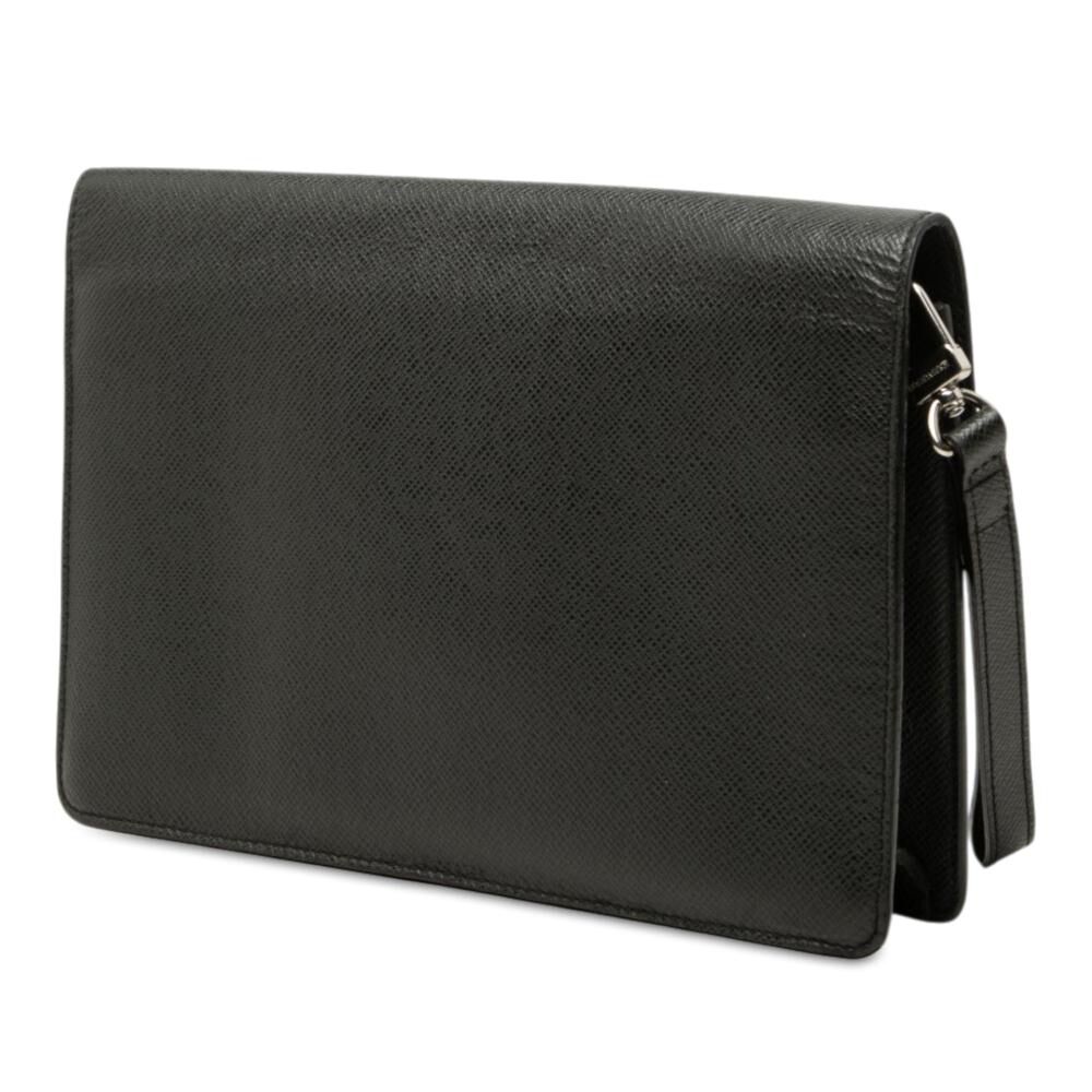 Louis Vuitton Clutch