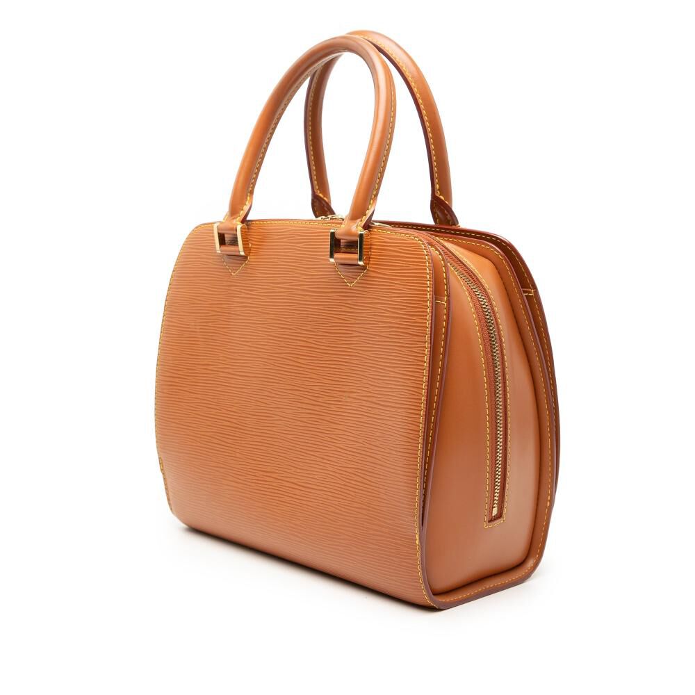 Louis Vuitton Pont Neuf