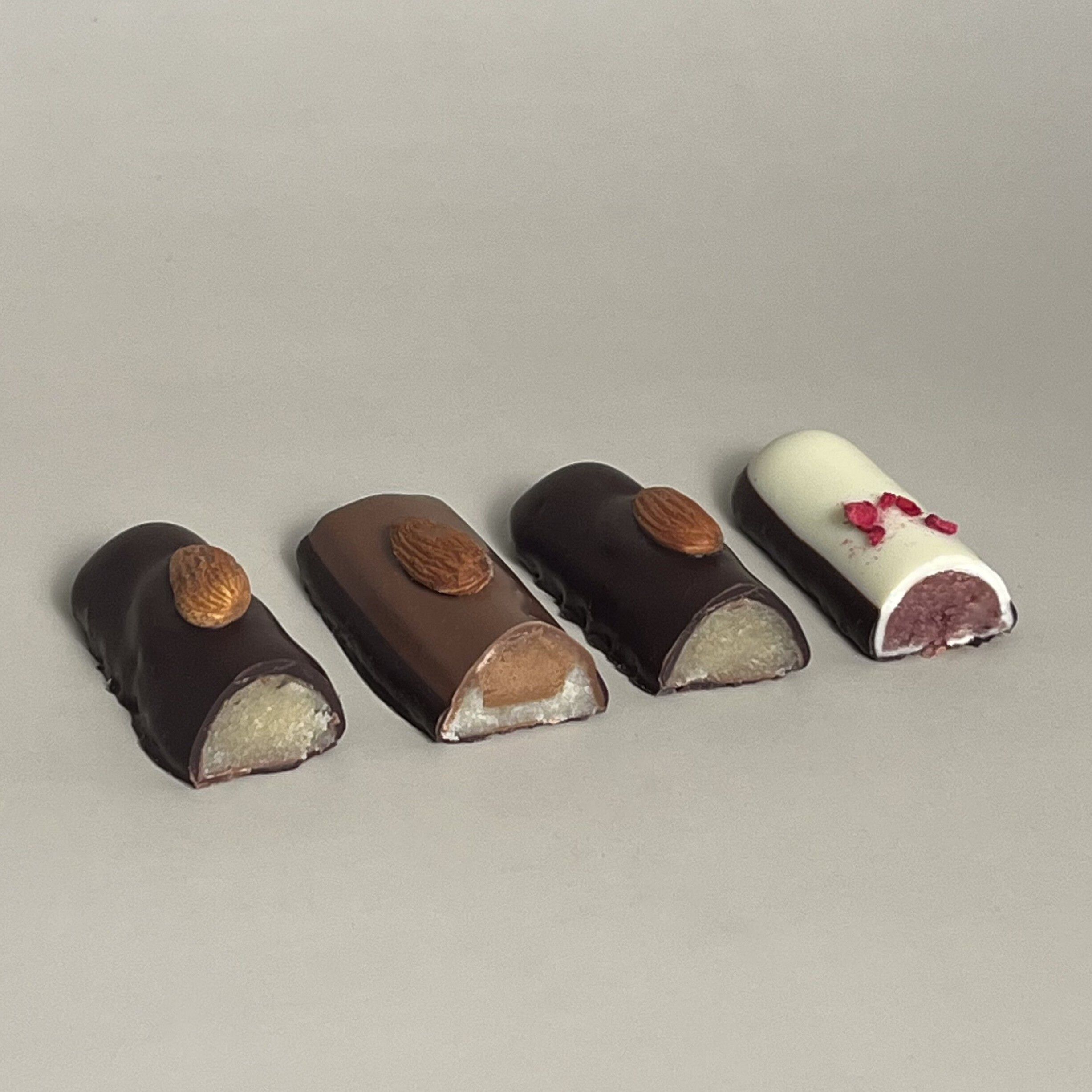4 petit fours marcipan favoritter