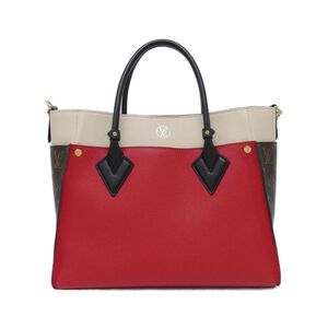 Louis Vuitton On My Side