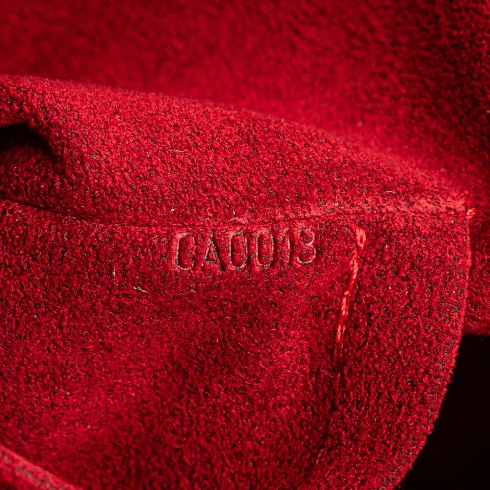 Louis Vuitton Croissant