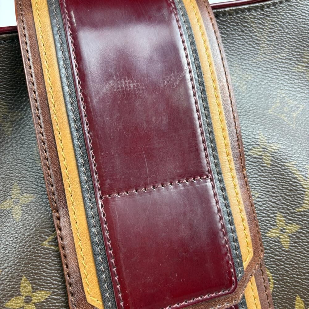 Louis Vuitton Shoulder Bags