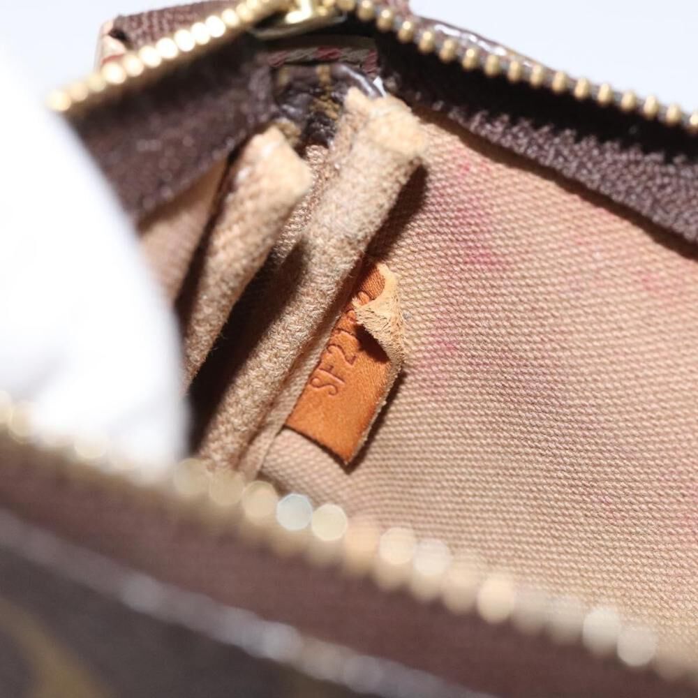 Louis Vuitton Pochette Accessoires