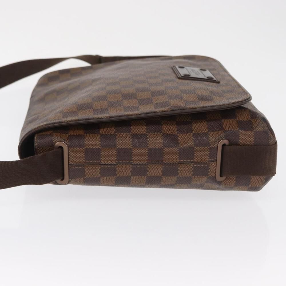 Louis Vuitton Shoulder Bags