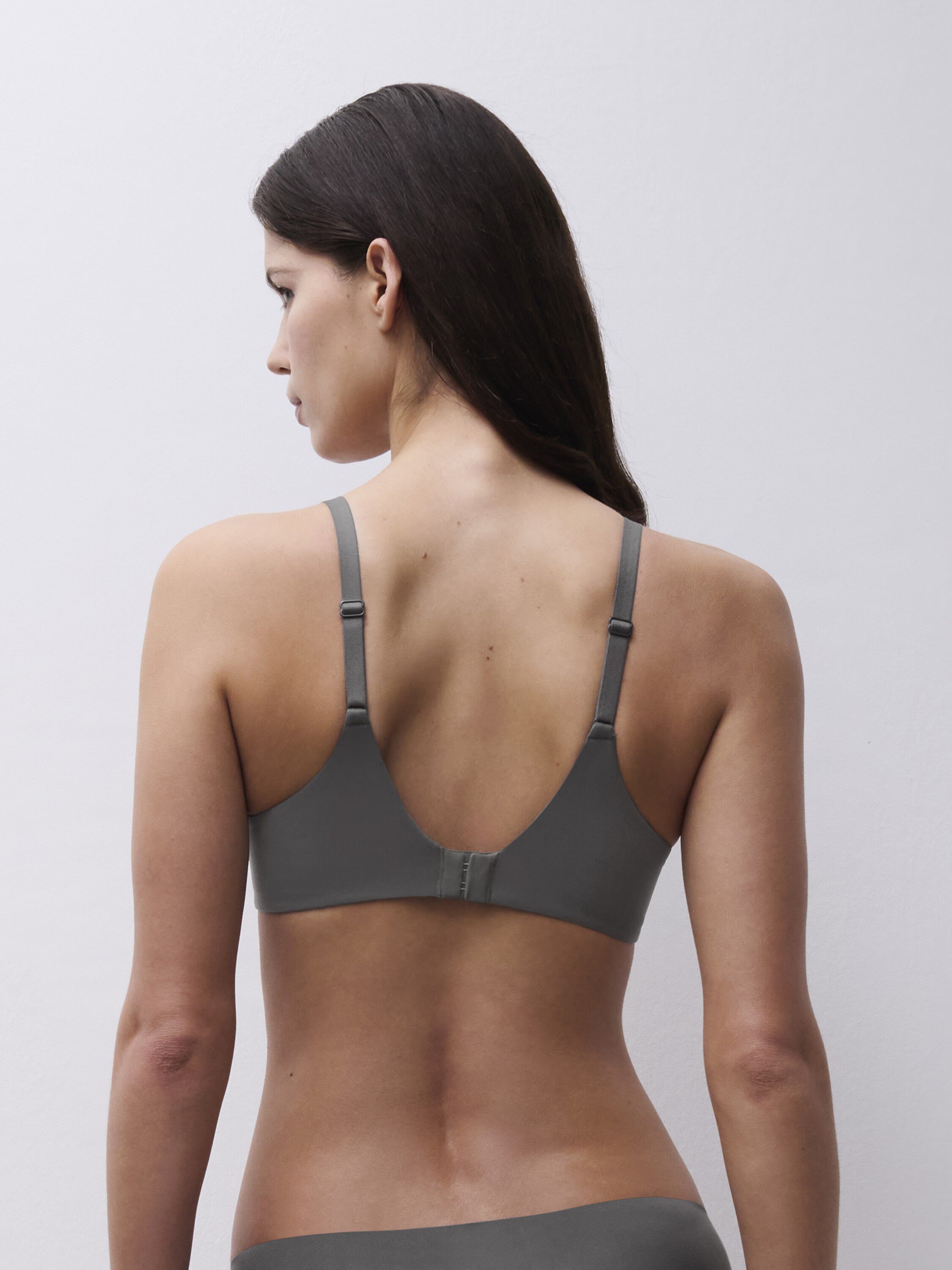 Norah Covering molded bra