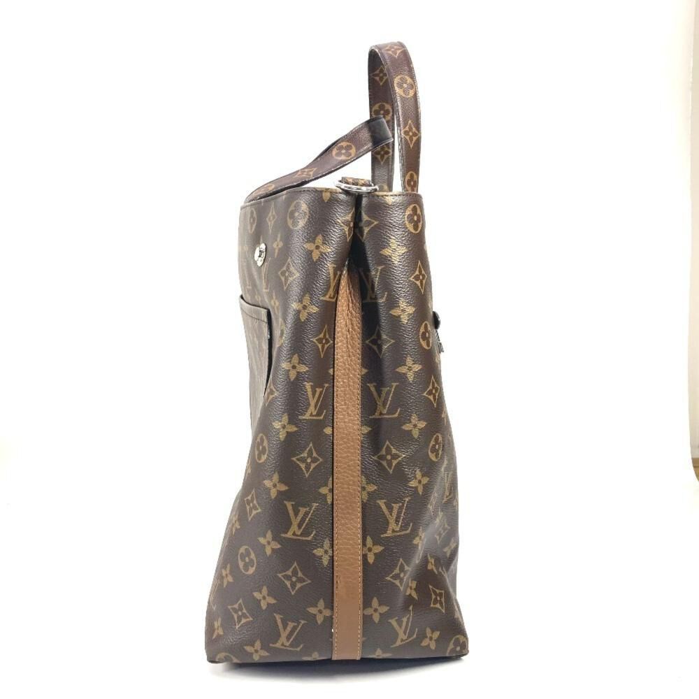 Louis Vuitton Tote