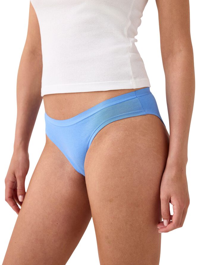 Bikinitrusser med lav talje