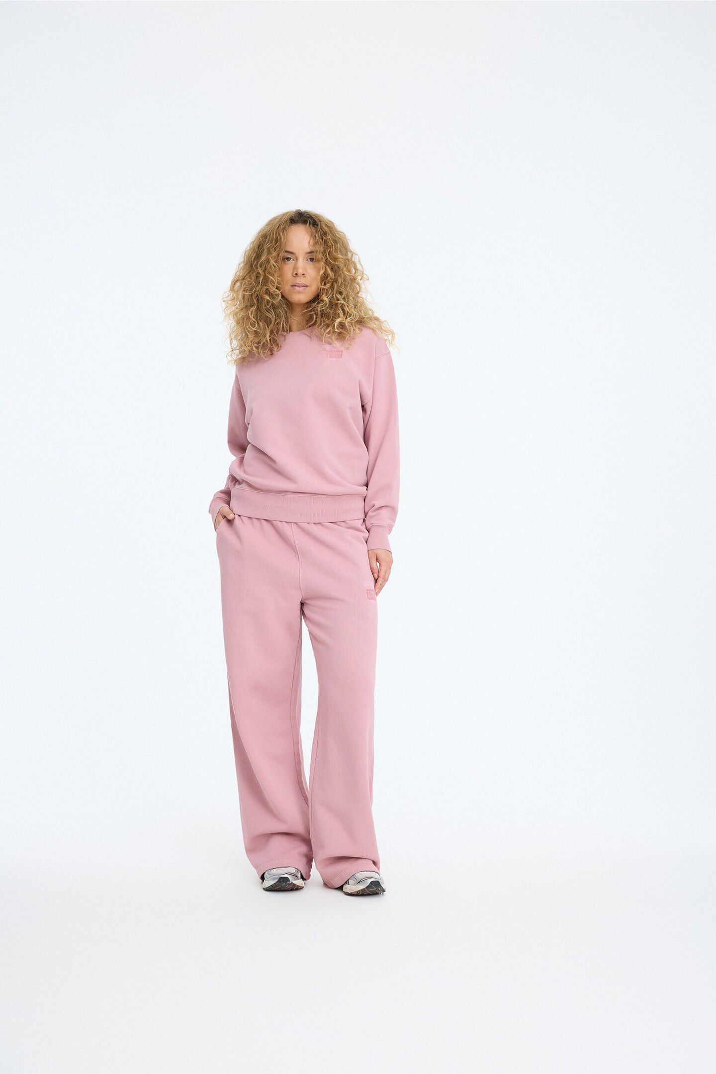 MIND Relaxed Sweatpants