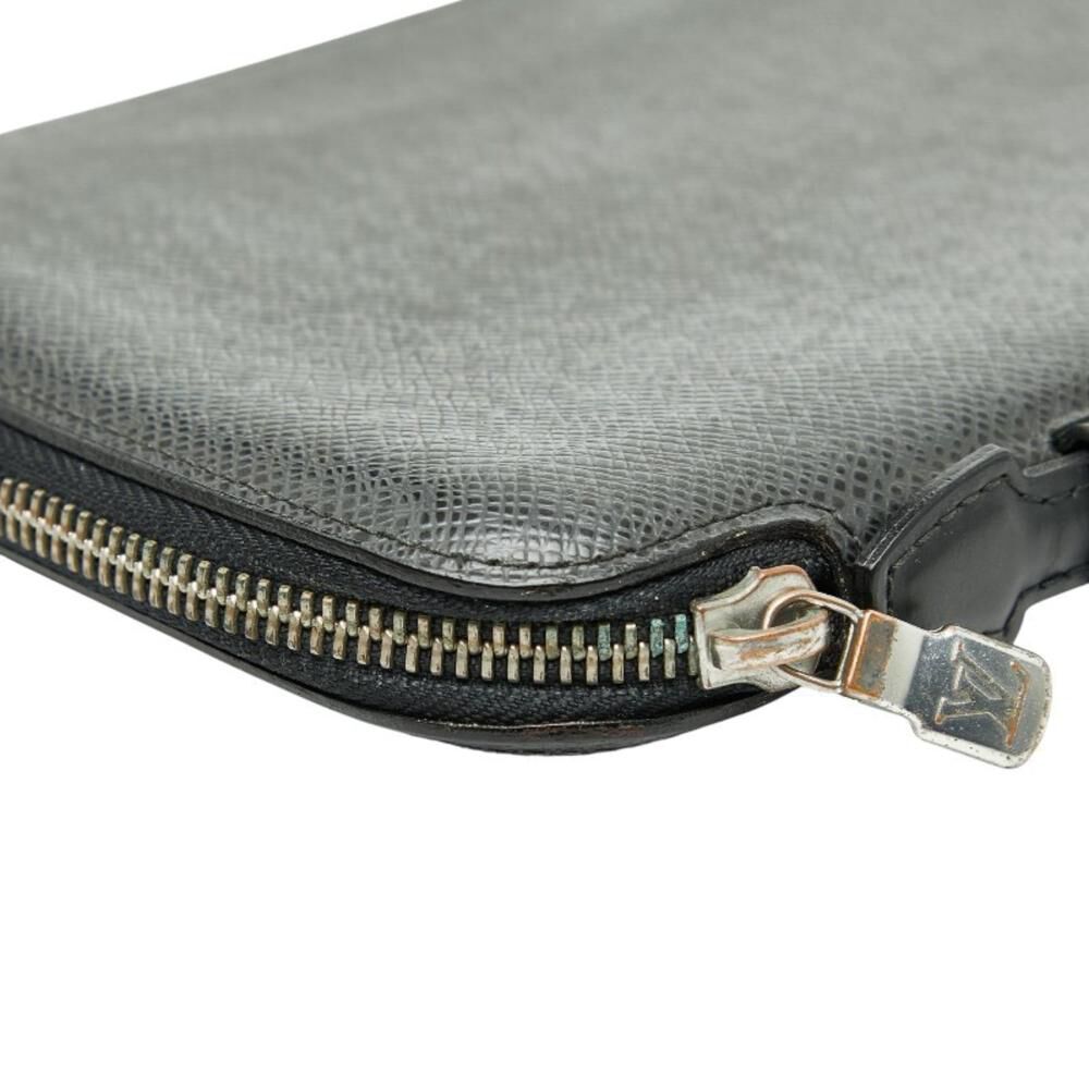 Louis Vuitton Pouch