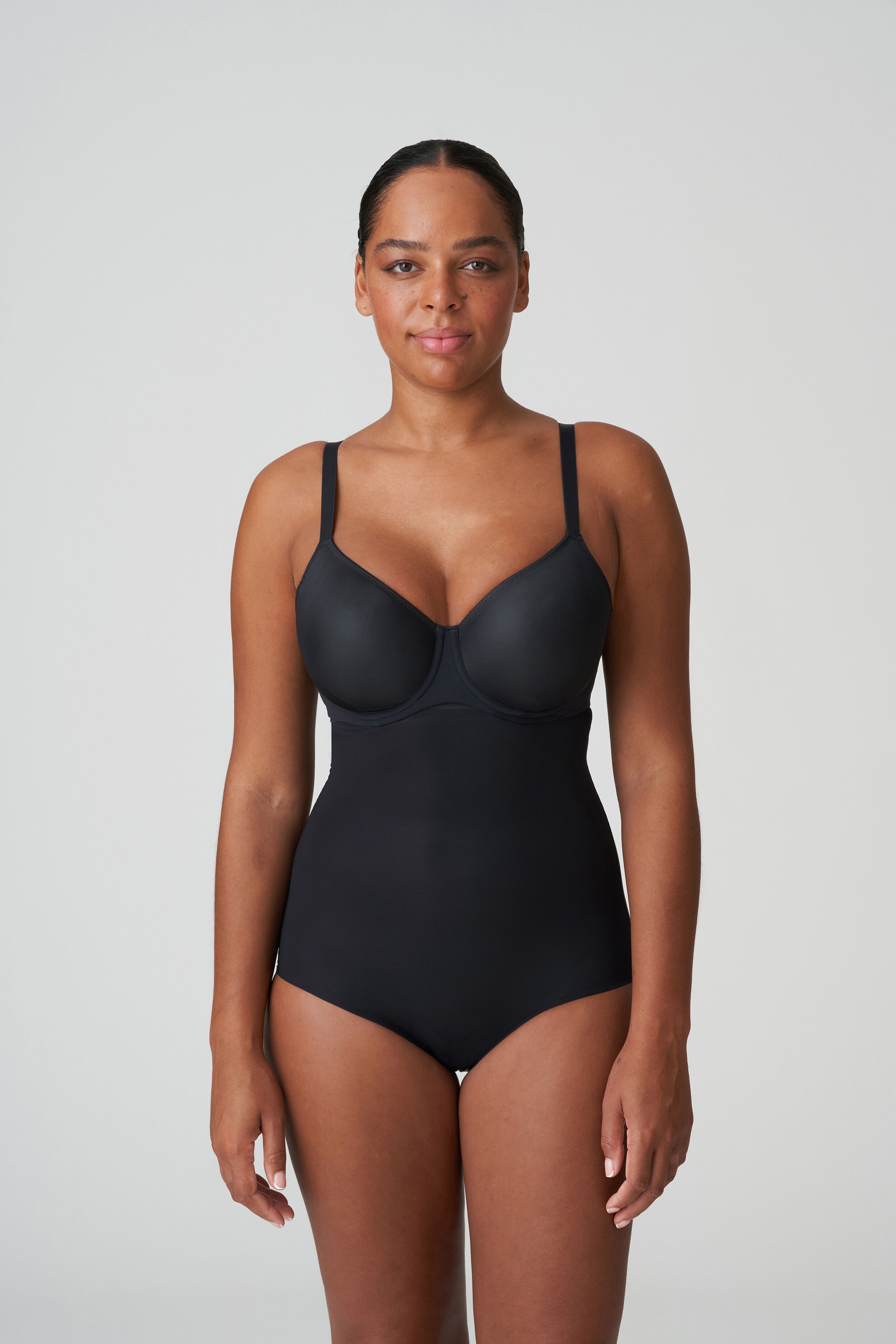 Figuras udglattende h&oslash;je trusser