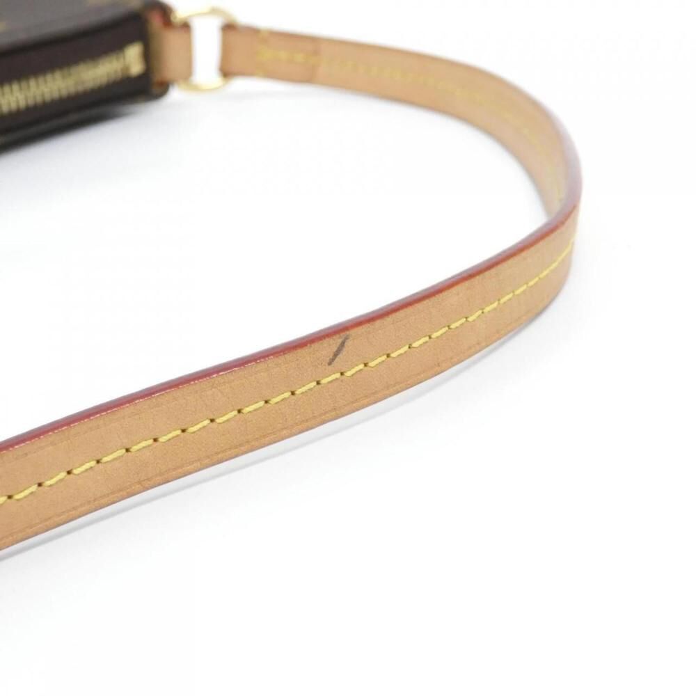 Louis Vuitton Clutch