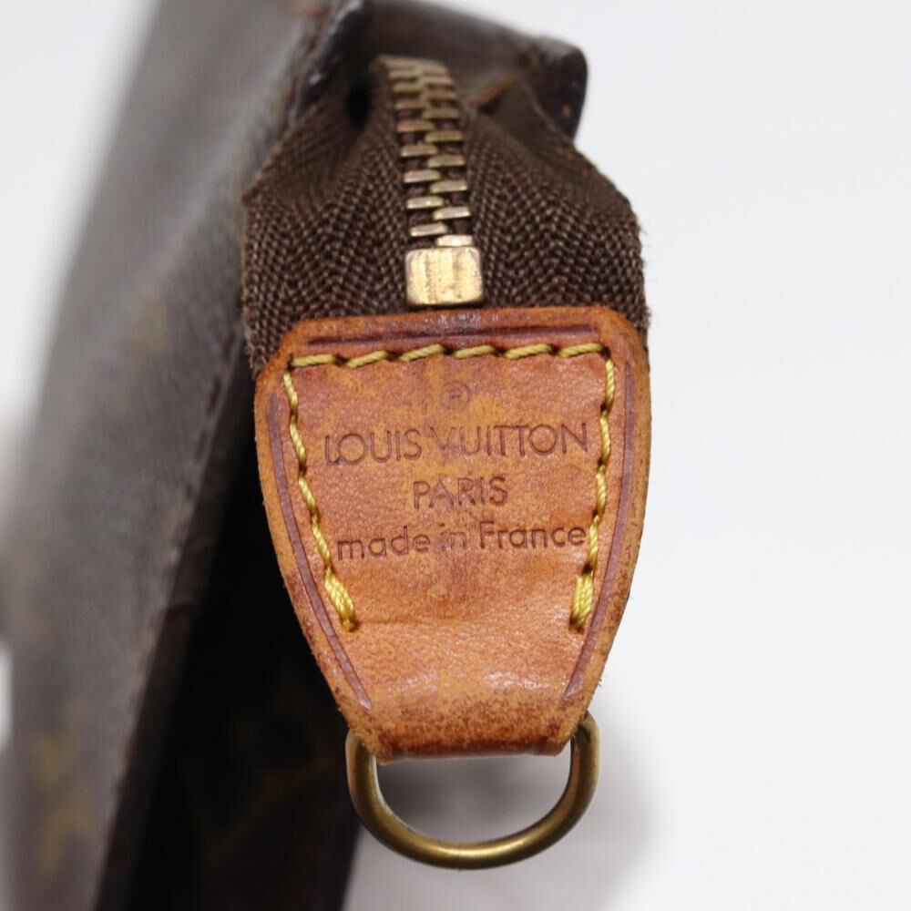 Louis Vuitton Pouch