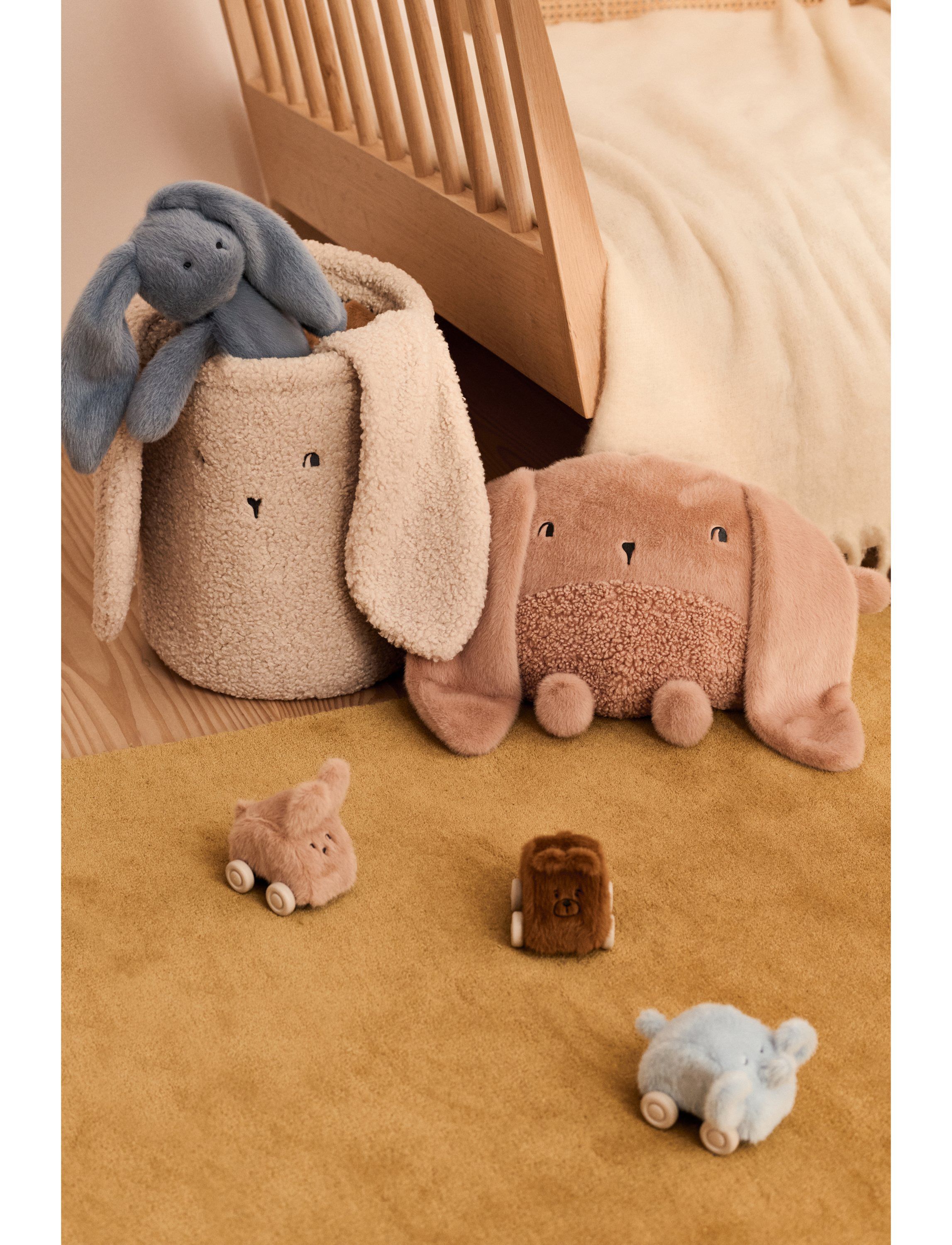 Morley Rabbit Pile Basket